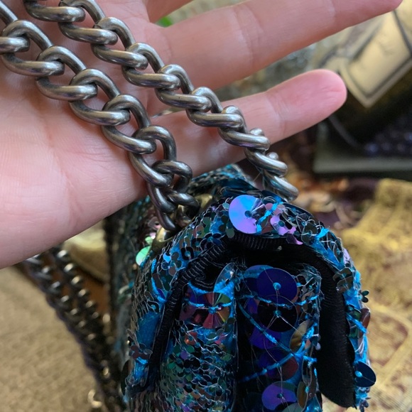 Kurt Geiger London sequins flap crosb/Shoulder - Picture 5 of 16